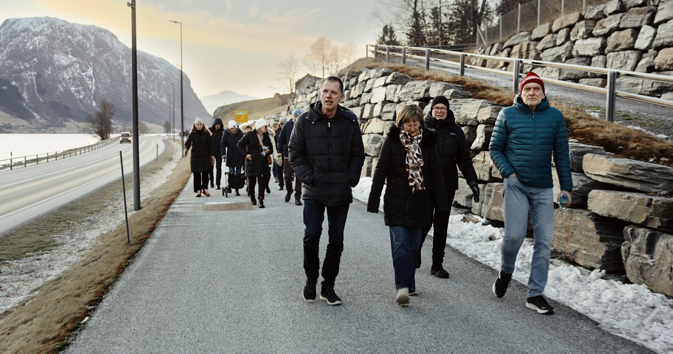 En gruppe medlemmer i Sogn og Fjordane som går på tur